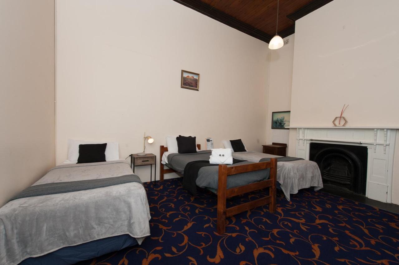 Riverina Hotel Holbrook Extérieur photo