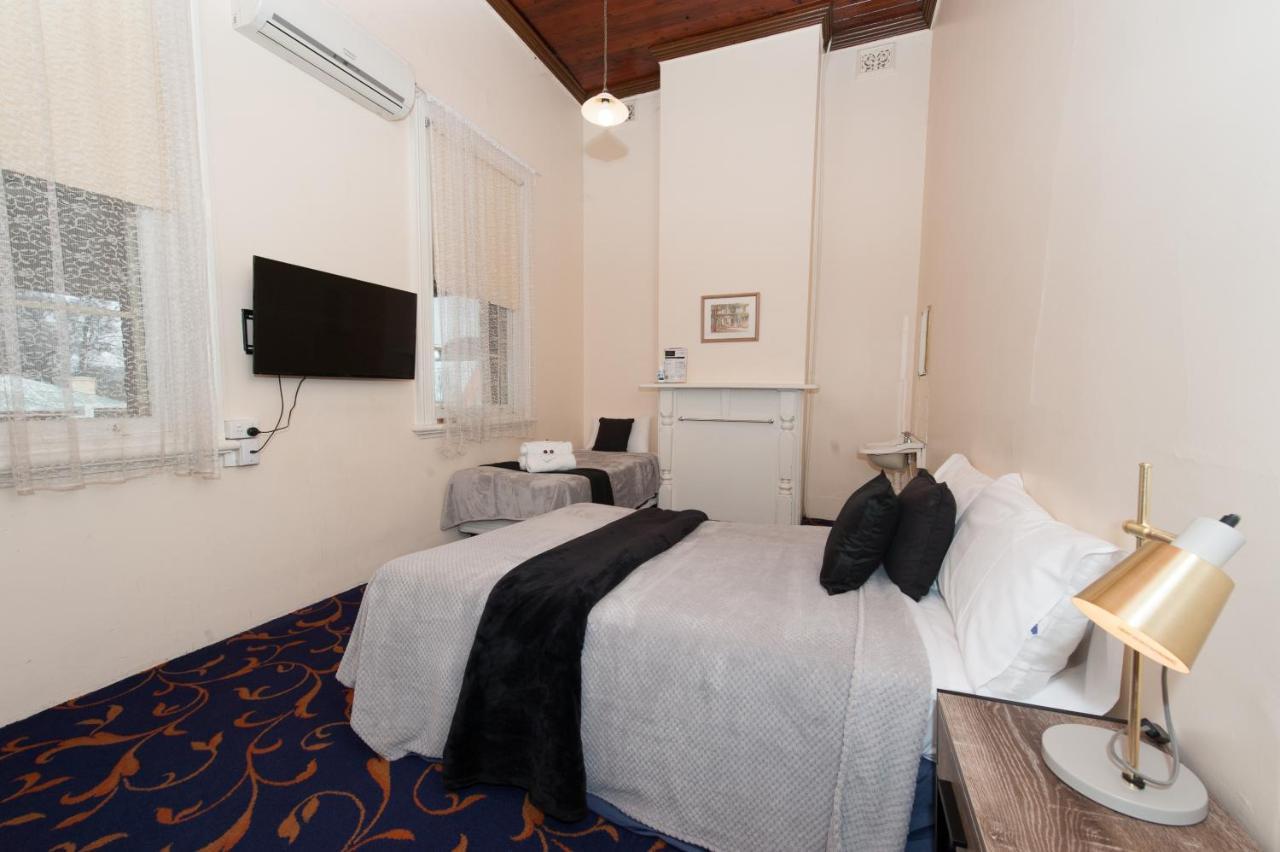 Riverina Hotel Holbrook Extérieur photo